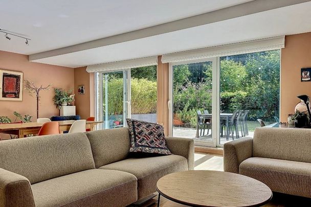 Rez de Chaussée avec jardin - 3 chambres / double parking interne - Photo 1