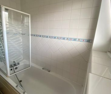 1 Bed Flat, Trevithick House, SW8 - Photo 4