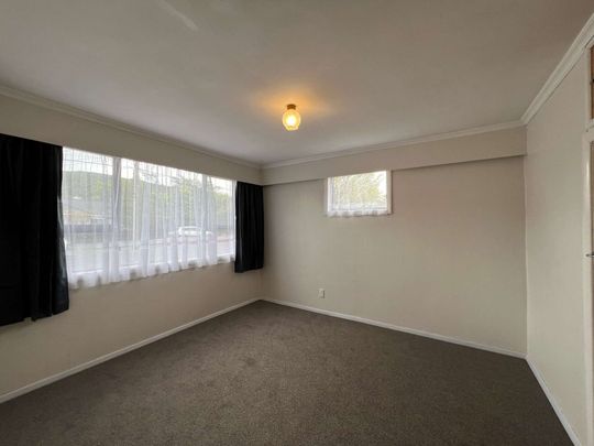 Wainuiomata 3 Bedrooms - Photo 1