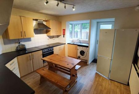 Berkeley Close, SO15 - Photo 3