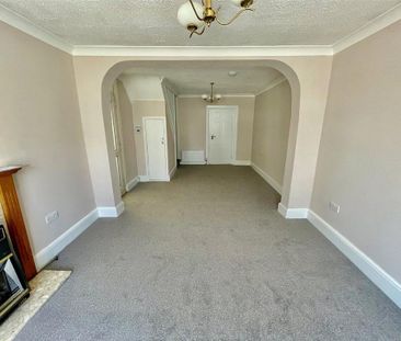 2 bedroom semi-detached house to rent - Photo 4