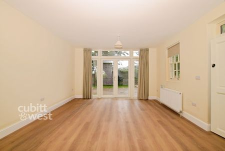 2 bedroom semi-detached house to rent - Photo 4