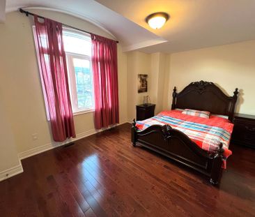 For Lease - 826 Wingarden Crescent, Pickering, Ontario - Photo 6