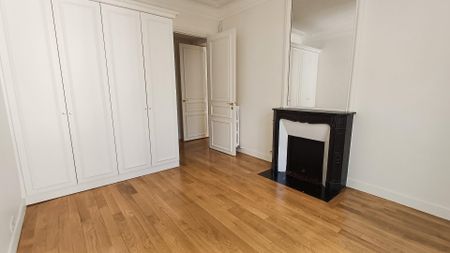 location Appartement T6 DE 207.3m² À PARIS - Photo 5