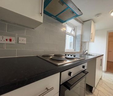 1 bedroom ground floor flat to rent - Photo 3