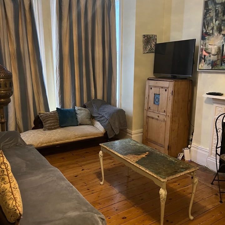 2 Bed Flat, Kenwyn Road, SW4 - Photo 1