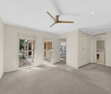 A Welcoming Family Home in a Peaceful Vermont South Pocket - Photo 2