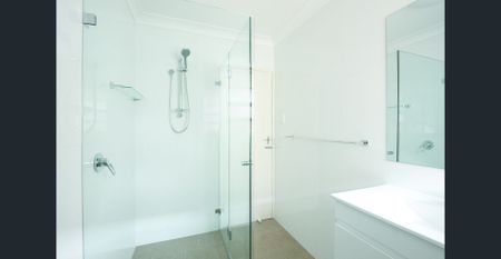 COMPLETELY RENOVATED THROUGHOUT - Photo 4