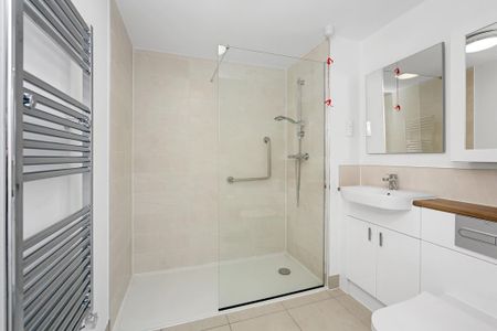 2 bedroom retirement property to rent - Photo 5