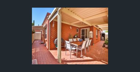 Perfect Location - Photo 5