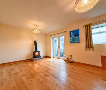 3 bedroom House To Let - Photo 1