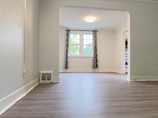 For Lease - 5672 Drummond Road, Niagara Falls, Ontario - Photo 1