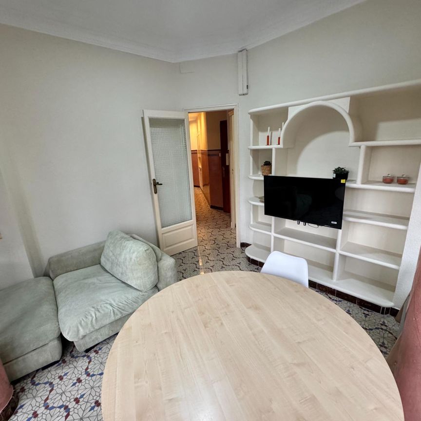 Apartment - Elche (Asilo - Pisos Azules) - Photo 1