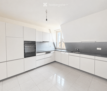 Wohnen auf zwei Ebenen – frisch renovierte 5.5-Zimmer-Maisonette mit Turmzimmer im Gotthelfquartier - Photo 3