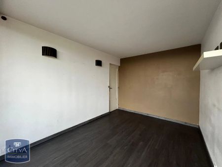 Appartement à louer 2 pièces 65.4m² - Photo 2