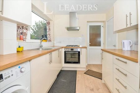 3 bedroom house to rent Melrose Close, Stamford, PE9 - Photo 4