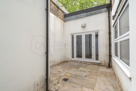 Studio to rent - Photo 2