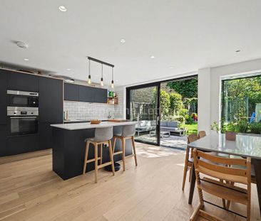 3 bedroom terraced house to rent - Photo 6