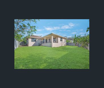 Stunning Four Bedroom House in Douglas! - Photo 4