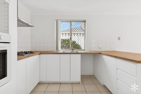 9/170-174 Hill View Terrace - Photo 3