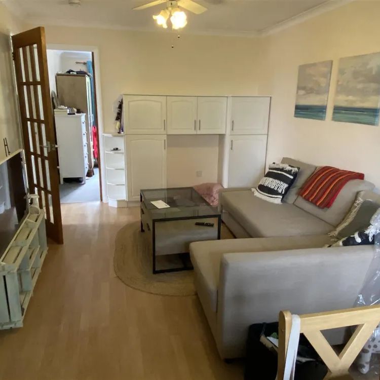 Richards Close, Wellington - Photo 1
