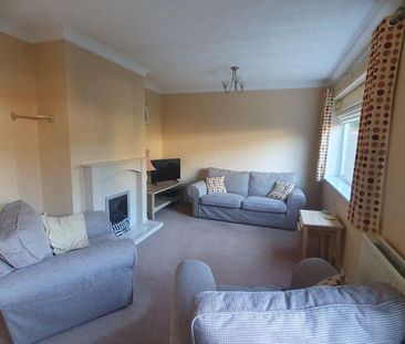 3 bedroom terraced house to rent - Photo 4