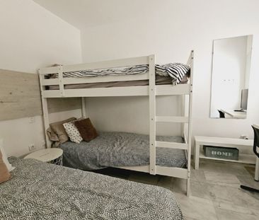 3 Bedroom Apartment For Rent in Casares Playa, Málaga - Photo 4