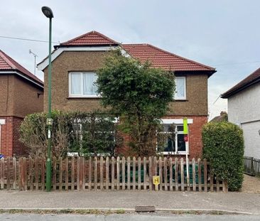 Leconfield Road, Lancing, BN15 - Photo 1