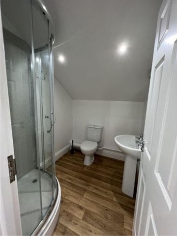 Studio to rent - Photo 4