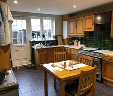 1 bedroom in a house share to rent - Photo 6