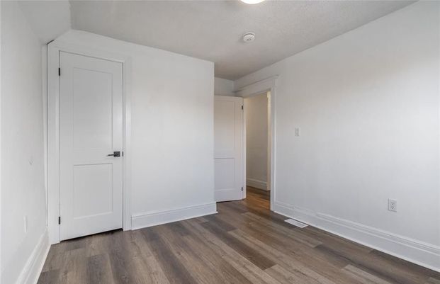 For Lease - 198 Sherman Avenue Unit# 2, Hamilton, Ontario - Photo 1
