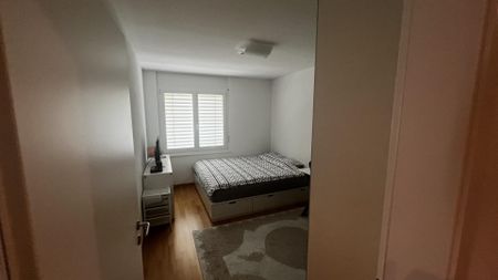 À louer – Spacieux appartement 5.5 pièces avec vue sur le lac - Photo 4