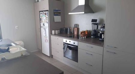 Stunning Home In Linden Grove - Photo 4