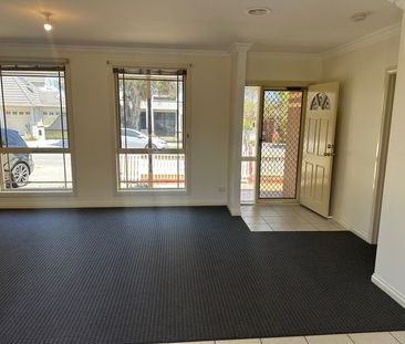 14A Hotham Road, Niddrie VIC 3042 - Townhouse For Rent | Domain - Photo 4