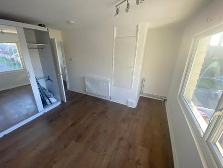 4 bedroom house to rent - Photo 3