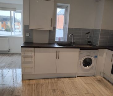 Studio Flat, The Compasses, LU1 - Photo 4