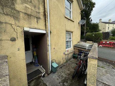 Wellfield Road, Carmarthen, Carmarthenshire, SA31 - Photo 2