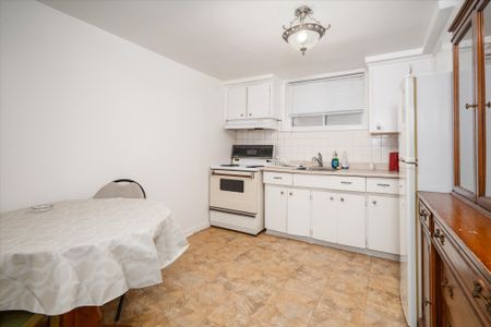 For Lease - 224 Pickering Street Unit# Lower Bach, Toronto, Ontario - Photo 2