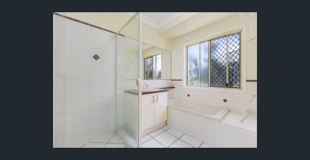 Charming family home in Tewantin - Photo 5