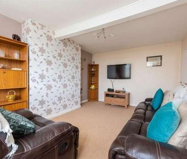 Kingsclere Road, Basingstoke, RG21 - Photo 1