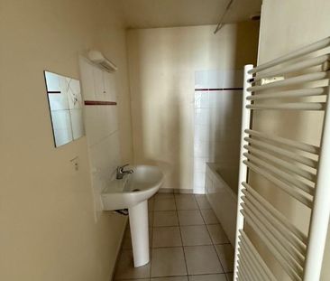 Location Appartement 3 pièces 60m² CHINON 37500 - Photo 2