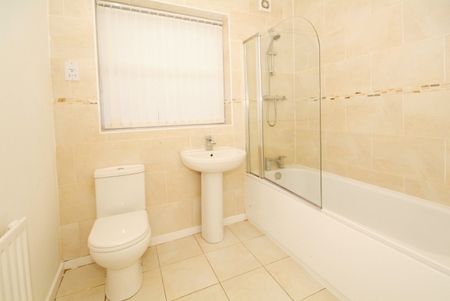 1 Bed Flat, Bagot Street, L15 - Photo 3