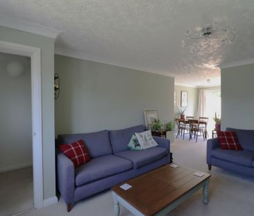 3 bedroom semi-detached house to rent - Photo 1