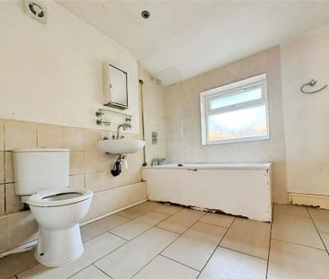 4 bedroom terraced house to rent - Photo 1