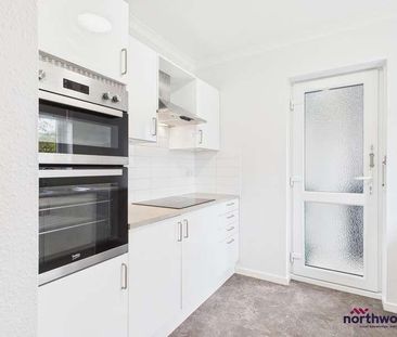 Farlaine Road, Willingdon, Eastbourne, BN21 - Photo 2