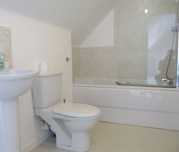 Blandford Close - Photo 2