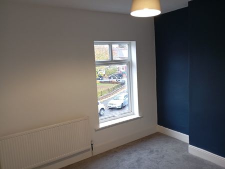 2 Bed Terraced House, Gladys Road, B67 - Photo 3