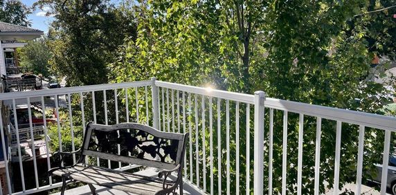 5 1/2 lumineux, chauffé, 1 stationnement déneigé, libre - Photo 2