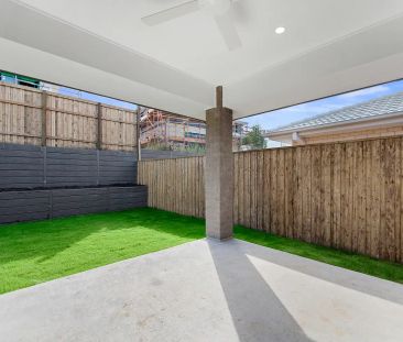 12 Terracotta St, Greenbank QLD 4124 - Photo 6