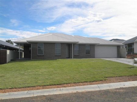 12 Hennessy Place, 2850, Mudgee Nsw - Photo 3